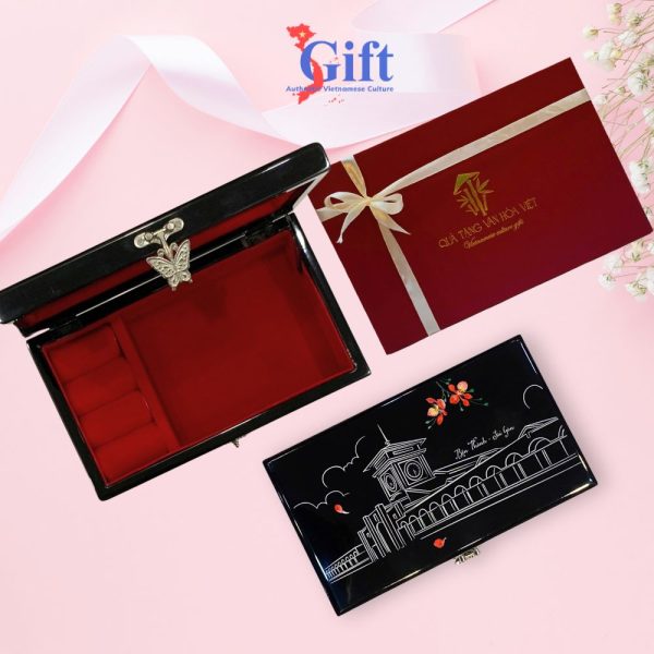 Hộp trang sức sơn mài