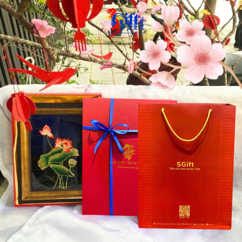 Tranh Sơn Mài Hoa Sen Đắp Nổi Nền Xanh