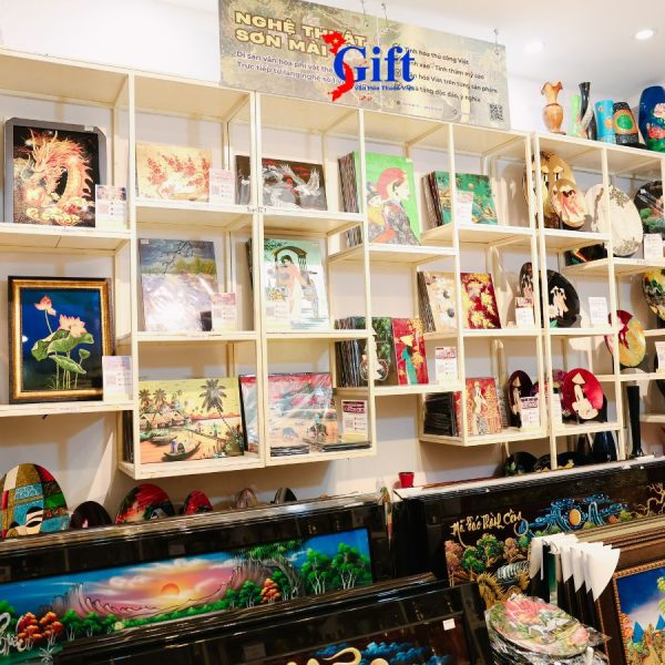 Showroom SGift - Sơn Mài