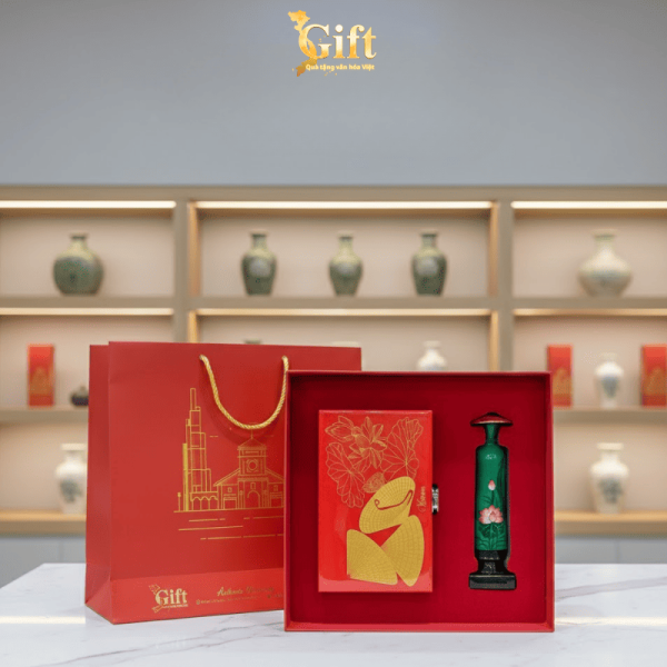 Combo Hộp Trang Sức Sơn Mài và Tượng Cô Gái Áo Dài