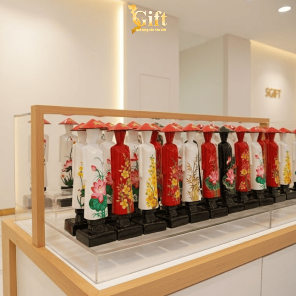 Combo Hộp Trang Sức Sơn Mài và Tượng Cô Gái Áo Dài
