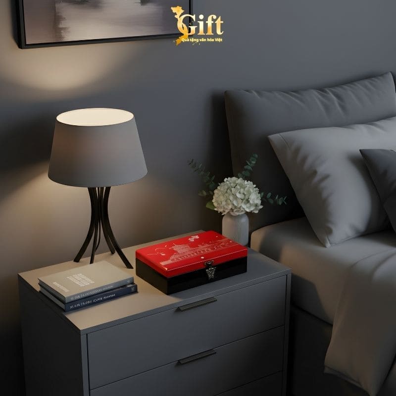 Combo Hộp Trang Sức Sơn Mài và Tượng Cô Gái Áo Dài