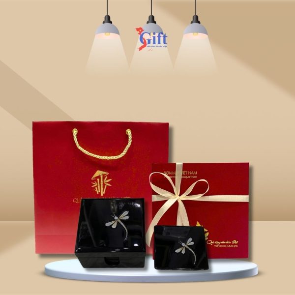 Lót Ly Sơn Mài Chuồn Chuồn Cẩn Trứng Nền Đen – Kiệt Tác Sang Trọng Đậm Chất Việt SGMNV-DLL10