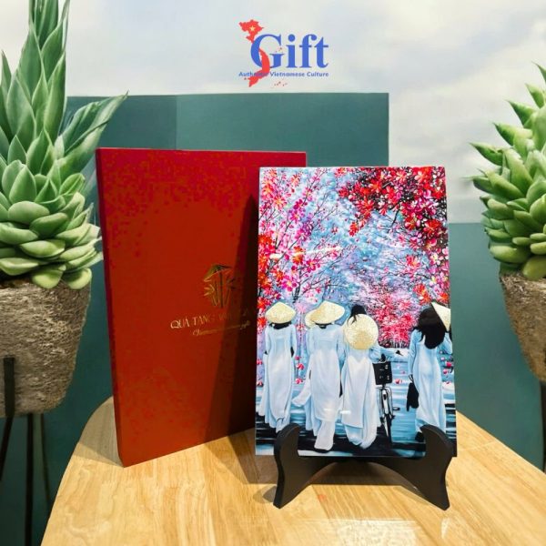 Tranh Sơn Mài Cô Gái SGMNVSMHD003 – Biểu Tượng Thanh Lịch Đậm Chất Việt