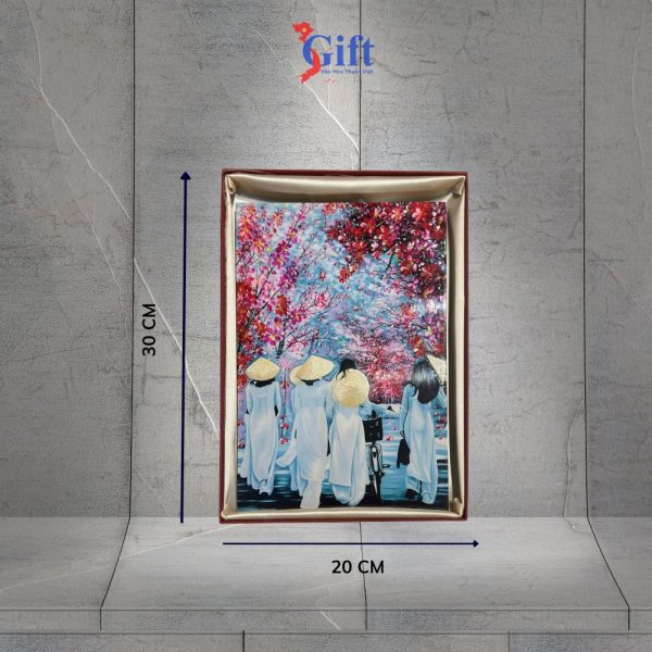 Tranh Sơn Mài Cô Gái SGMNVSMHD003 – Biểu Tượng Thanh Lịch Đậm Chất Việt