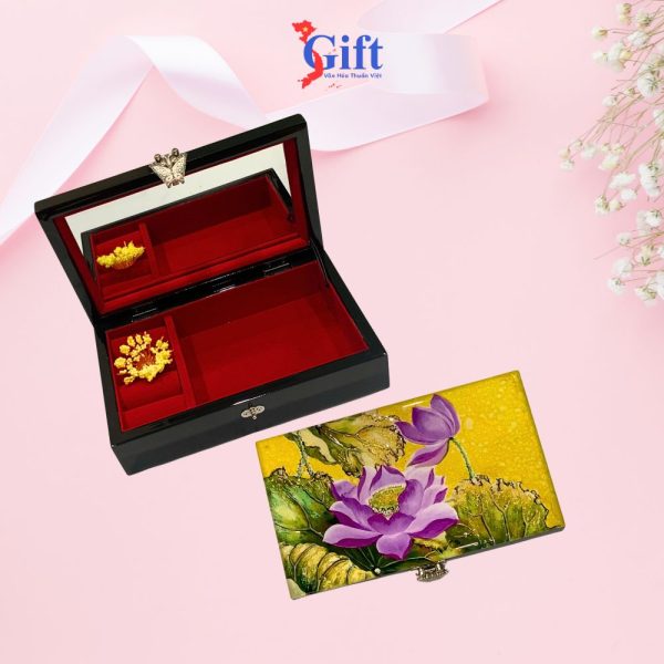 Hộp đựng trang sức SM sen trắng nền vàng