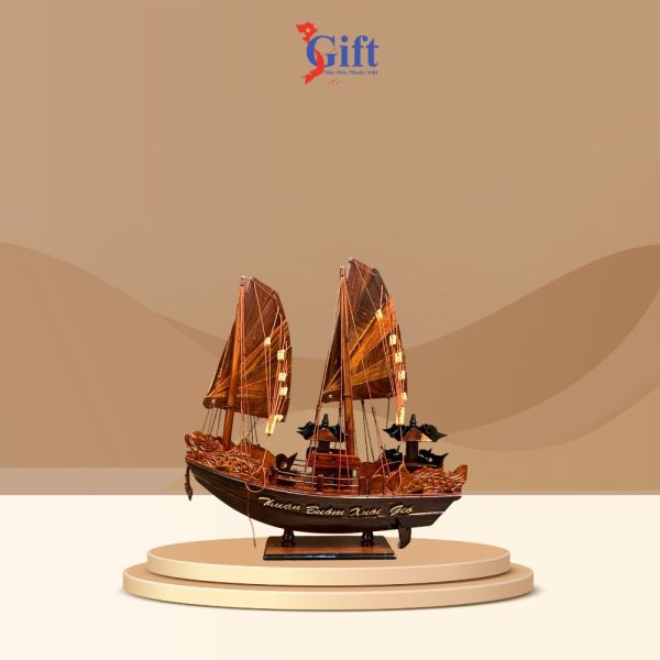 Thuyền Rồng Vịnh Hạ Long gỗ hương SGMNV-TB16/GH