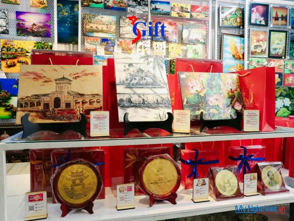 Showroom Tranh đĩa đồng Khuê Văn Các