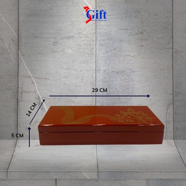 Hộp sơn mài họa tiết mâm sôi đỏ