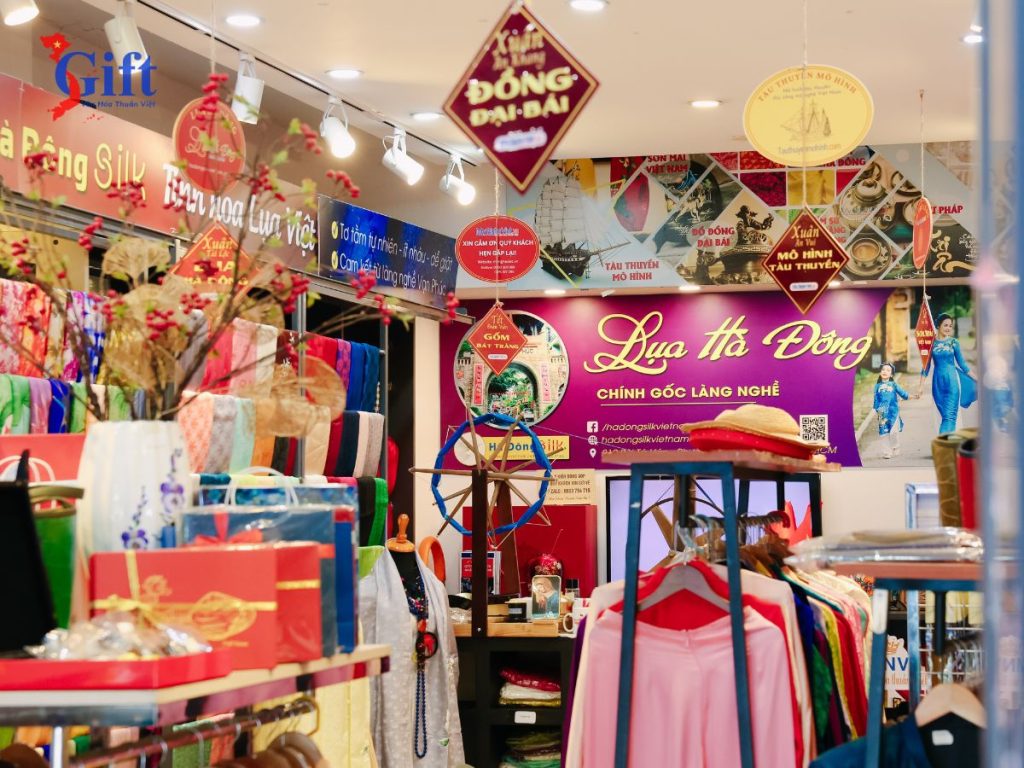 Showroom Lụa Hà Đông SGift