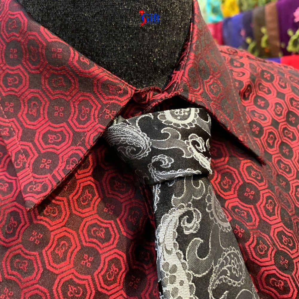 Cà vạt lụa cao cấp họa tiết đuôi công