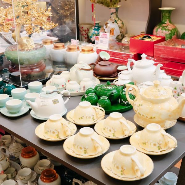 Showroom gốm Bát Tràng