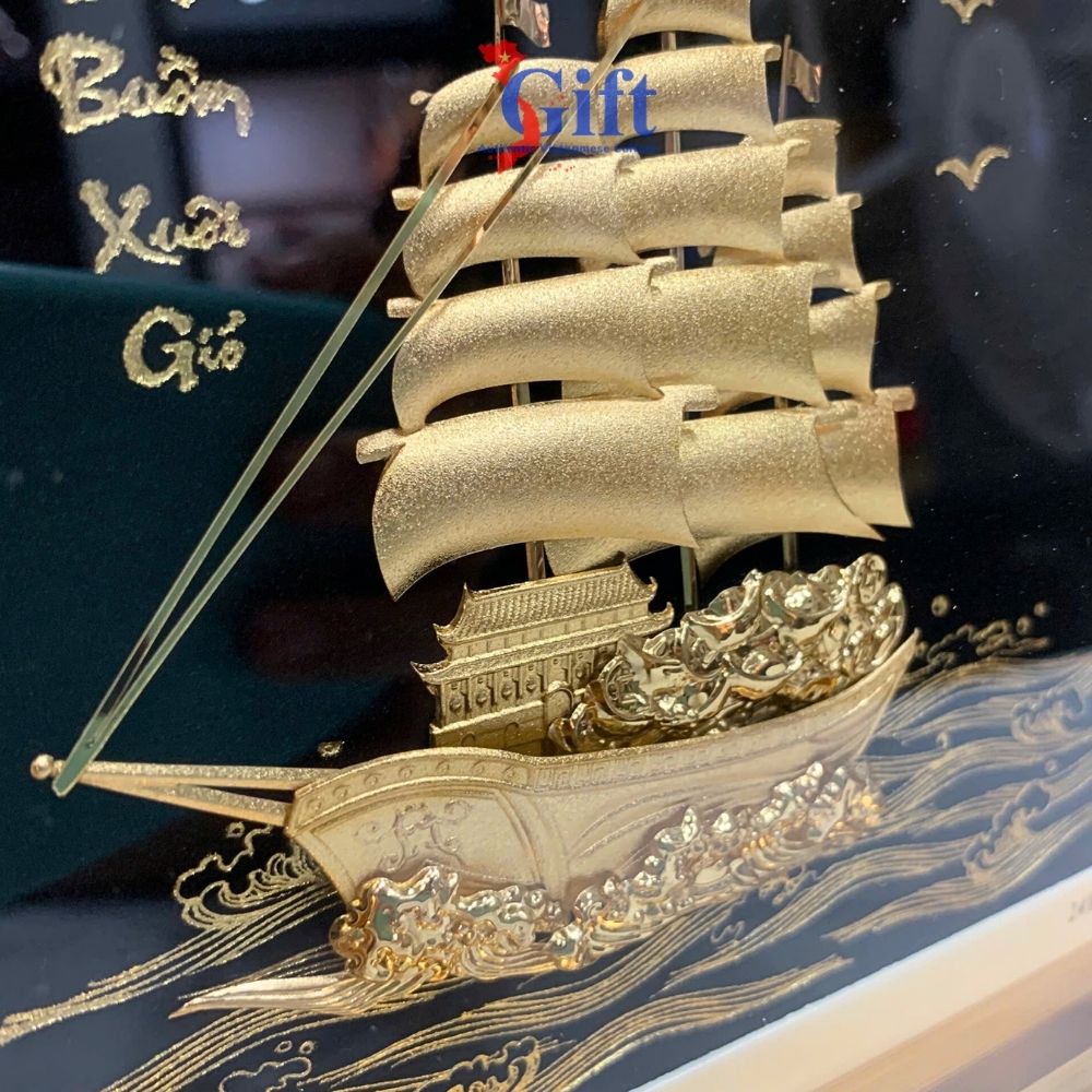 Tranh Đồng Thuận Buồm Dát Vàng 24K (4) Tranh Đồng Thuận Buồm Dát Vàng 24K