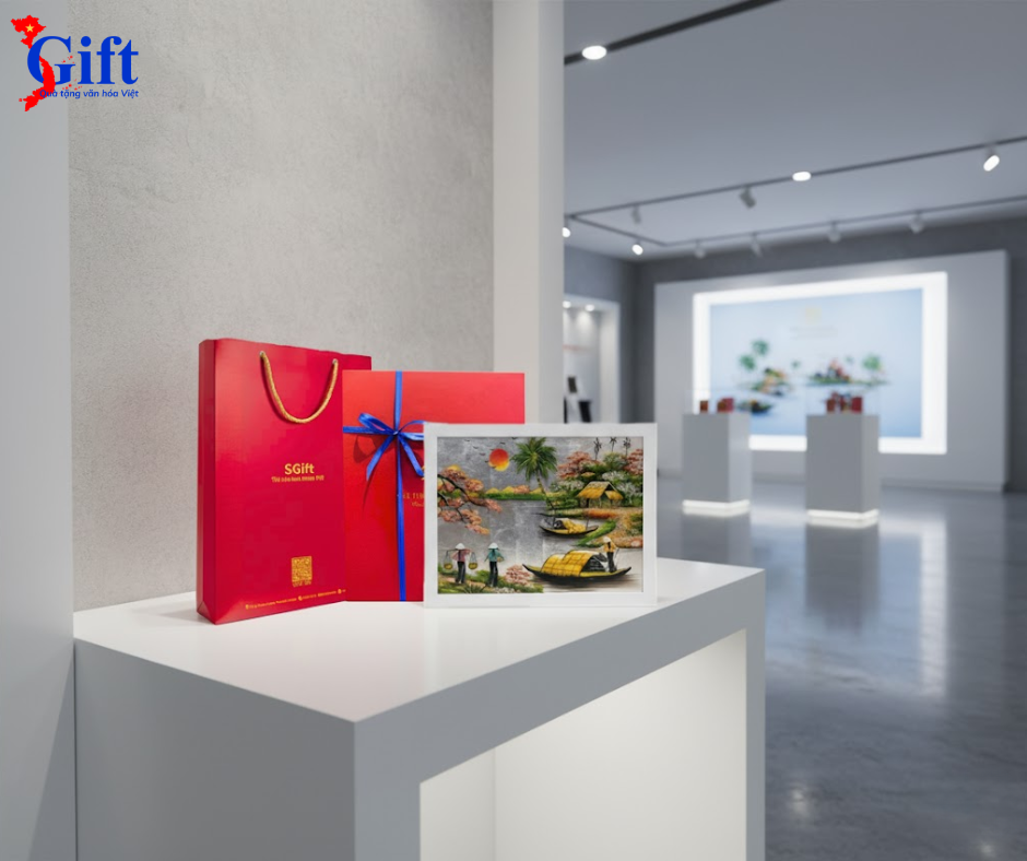 Bộ tranh sơn mài đồng quê dát lá bạc và khung trắng