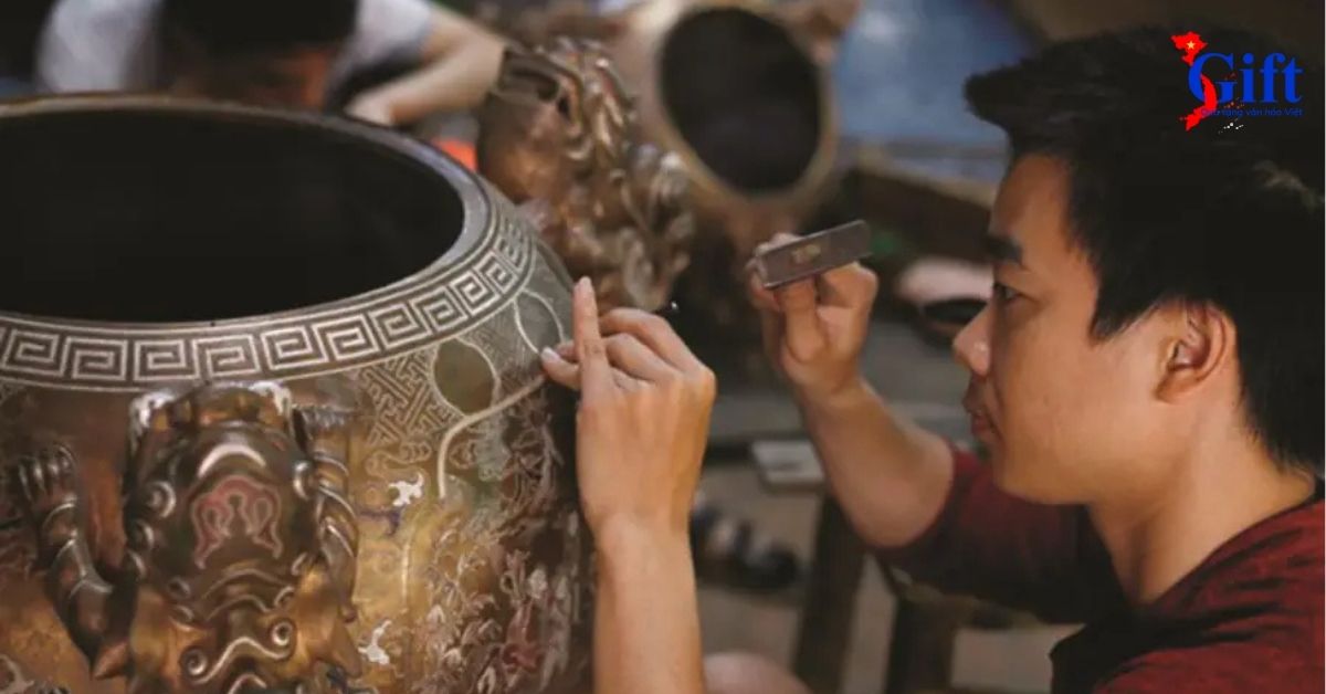 tạo hình ảnh người đàn ông đánh bóng đồ đồng