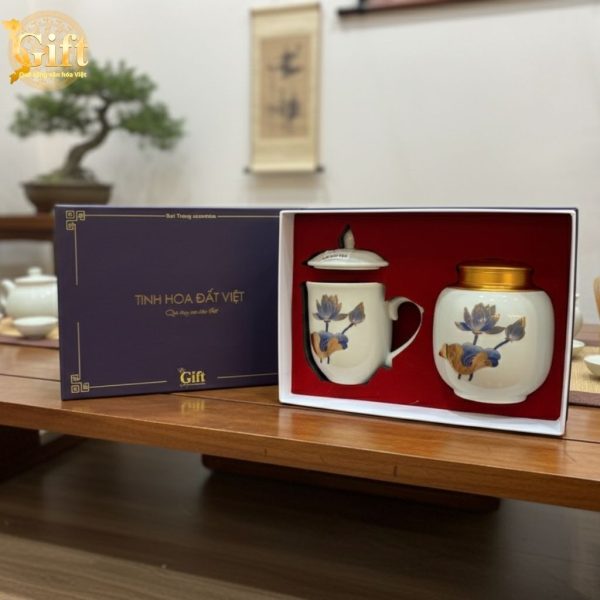 Set hũ đựng trà & ly lọc trà họa tiết Sen xanh Quà tặng gốm sứ tinh tế SetLLTHDTSX S11