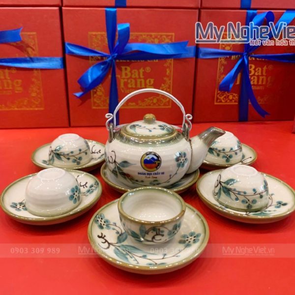 Bộ Bình Trà Bát Tràng Vẽ Lá Tre In Logo