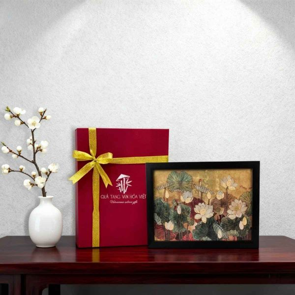 Tranh Sơn Mài Sen Giả Cổ In Logo – Giải Pháp Quà Tặng Doanh Nghiệp Tinh Tế /SGTBL34/17K3-14/2