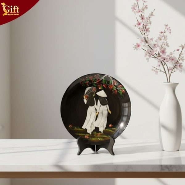 Tranh đĩa Cô Gái cẩn trứng chìm cao cấp