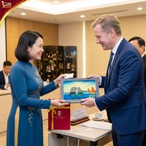 Tranh sơn mài Vịnh Hạ Long